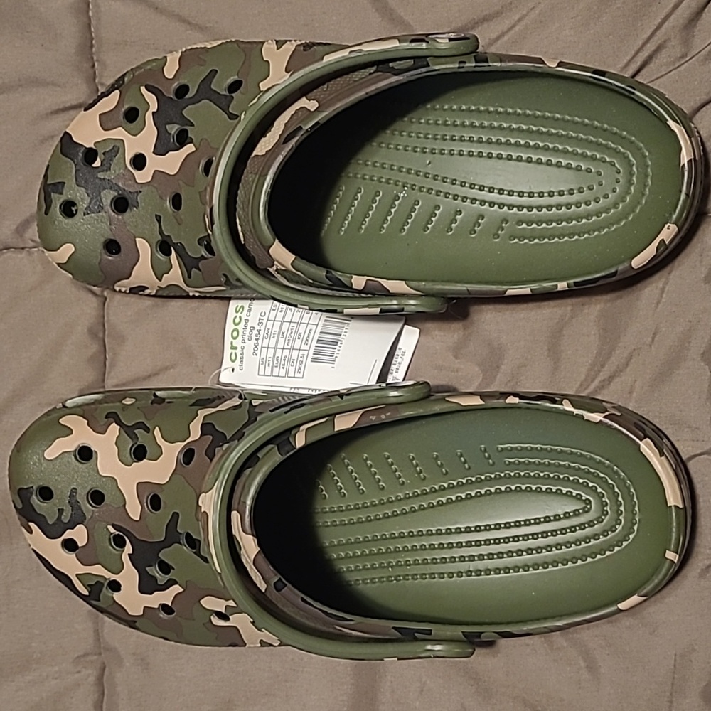 Crocs mens size 11 camo